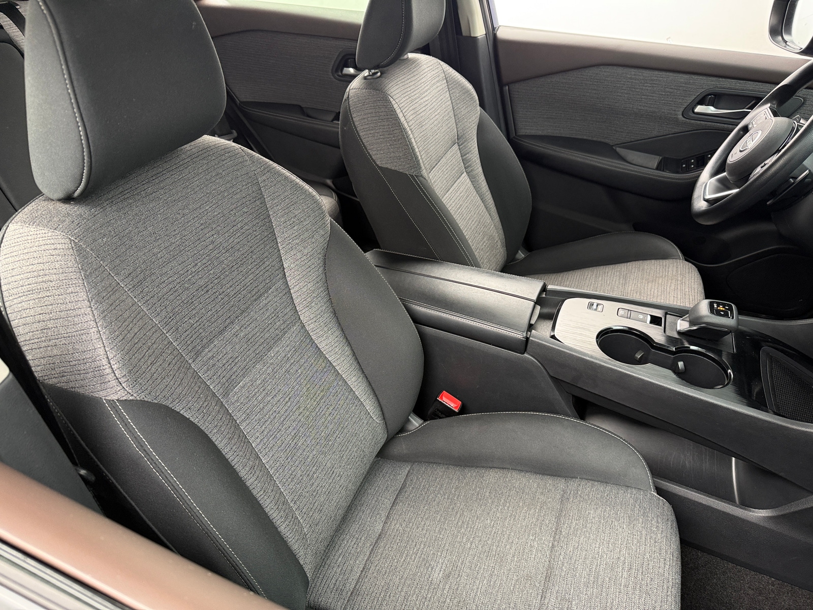 Thumbnail: 2023 Nissan Rogue - 2