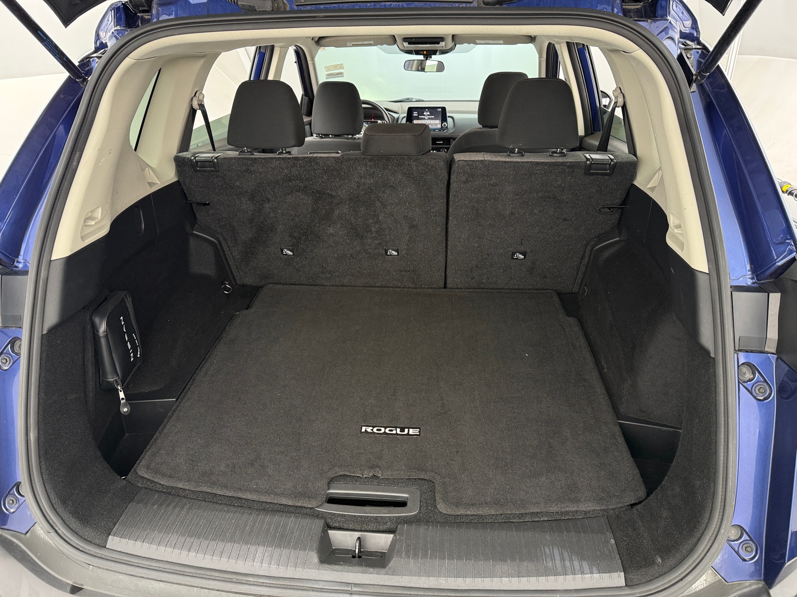 Thumbnail: 2023 Nissan Rogue - 7