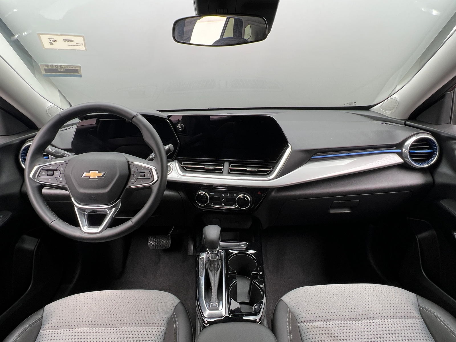 Thumbnail: 2025 Chevrolet Trax - 3