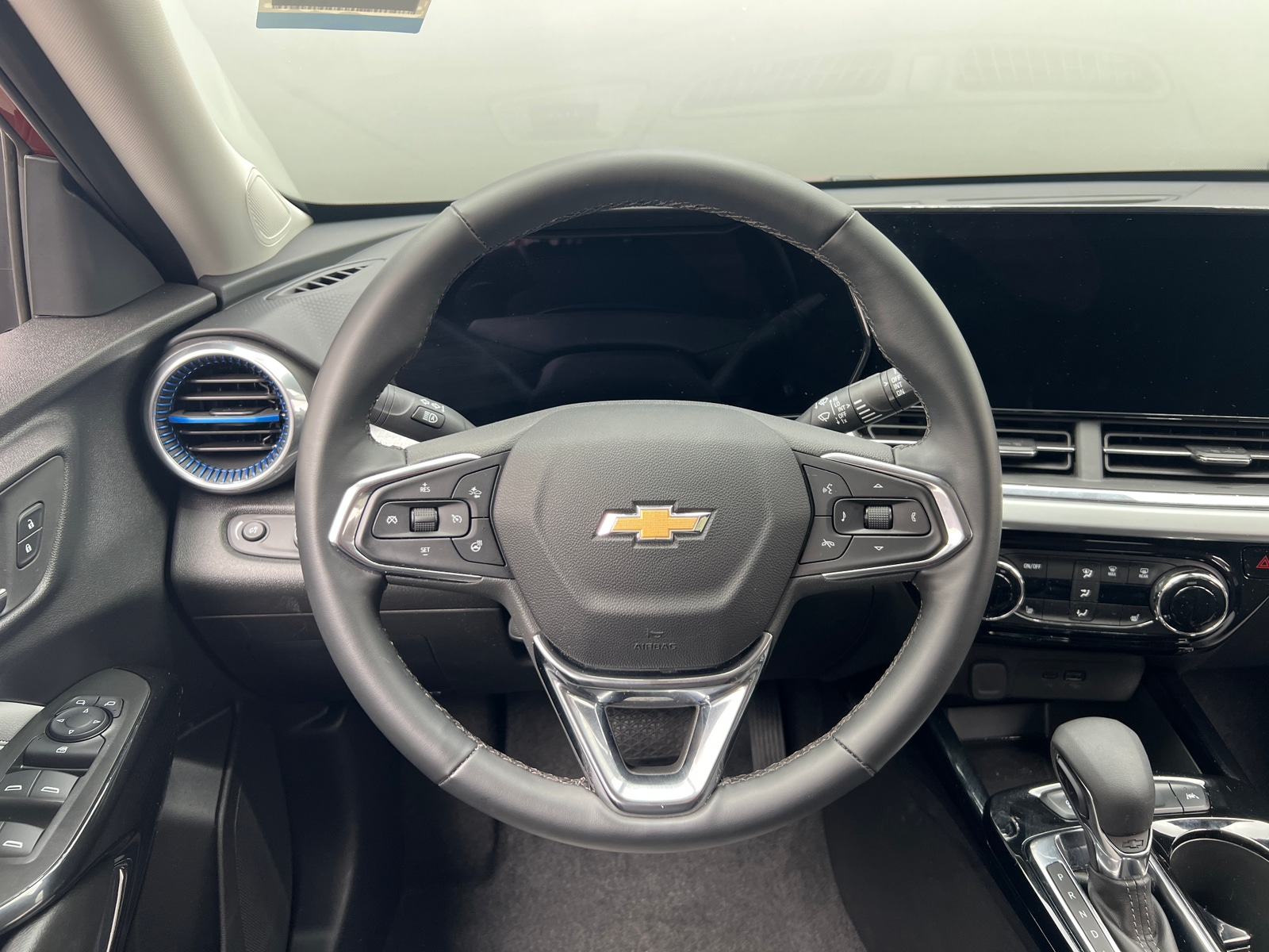 Thumbnail: 2025 Chevrolet Trax - 5