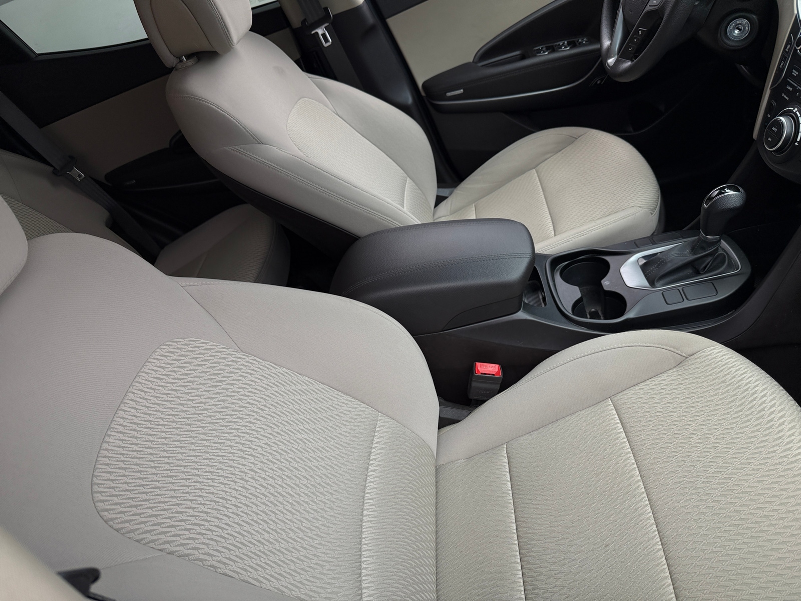 Thumbnail: 2017 Hyundai Santa Fe - 2