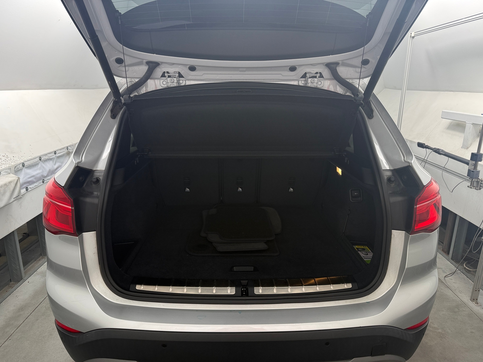 Thumbnail: 2019 BMW X1 - 6