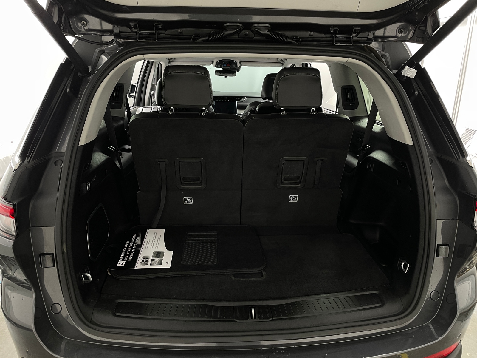 Thumbnail: 2022 Jeep Grand Cherokee L - 6