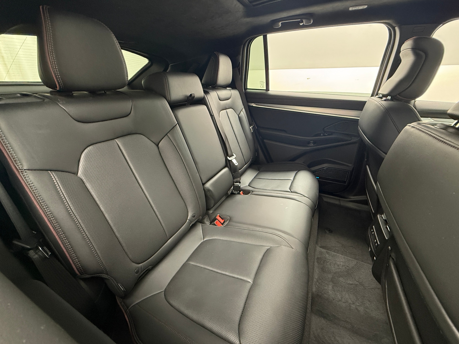 Thumbnail: 2024 Jeep Wagoneer S - 5