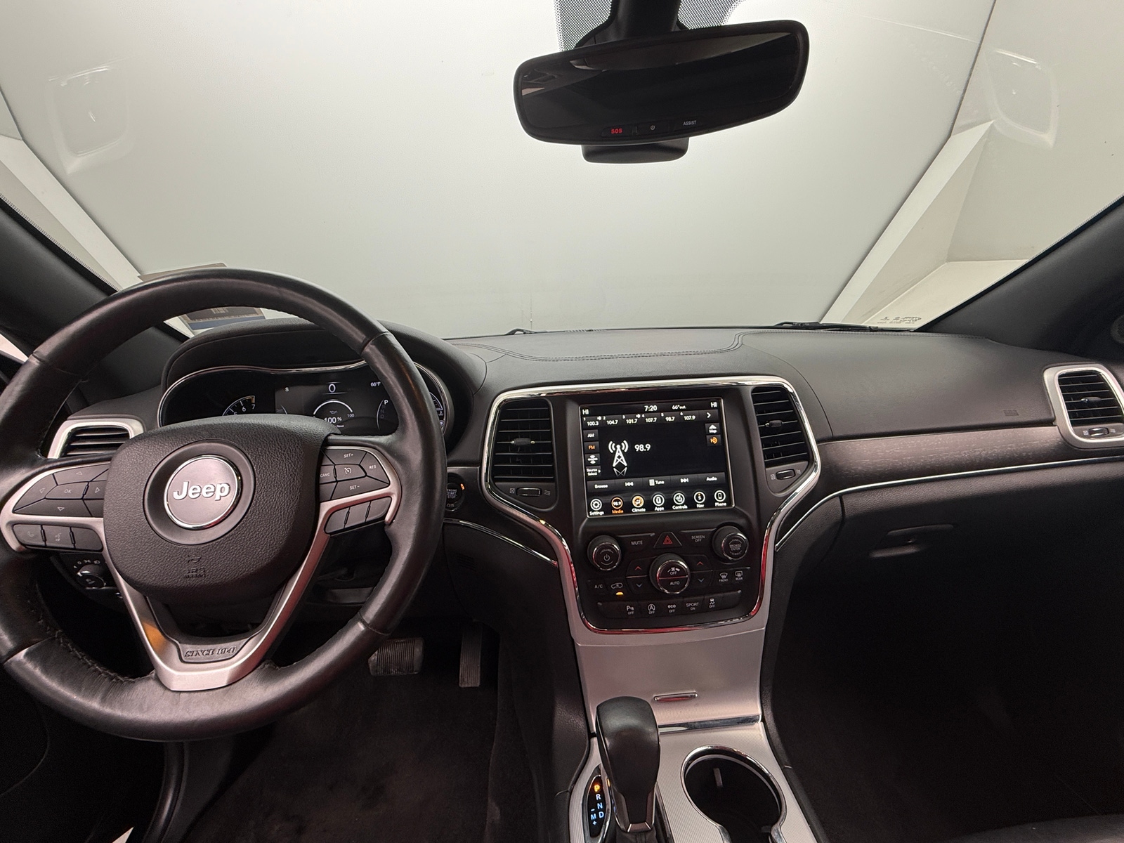 Thumbnail: 2018 Jeep Grand Cherokee - 2