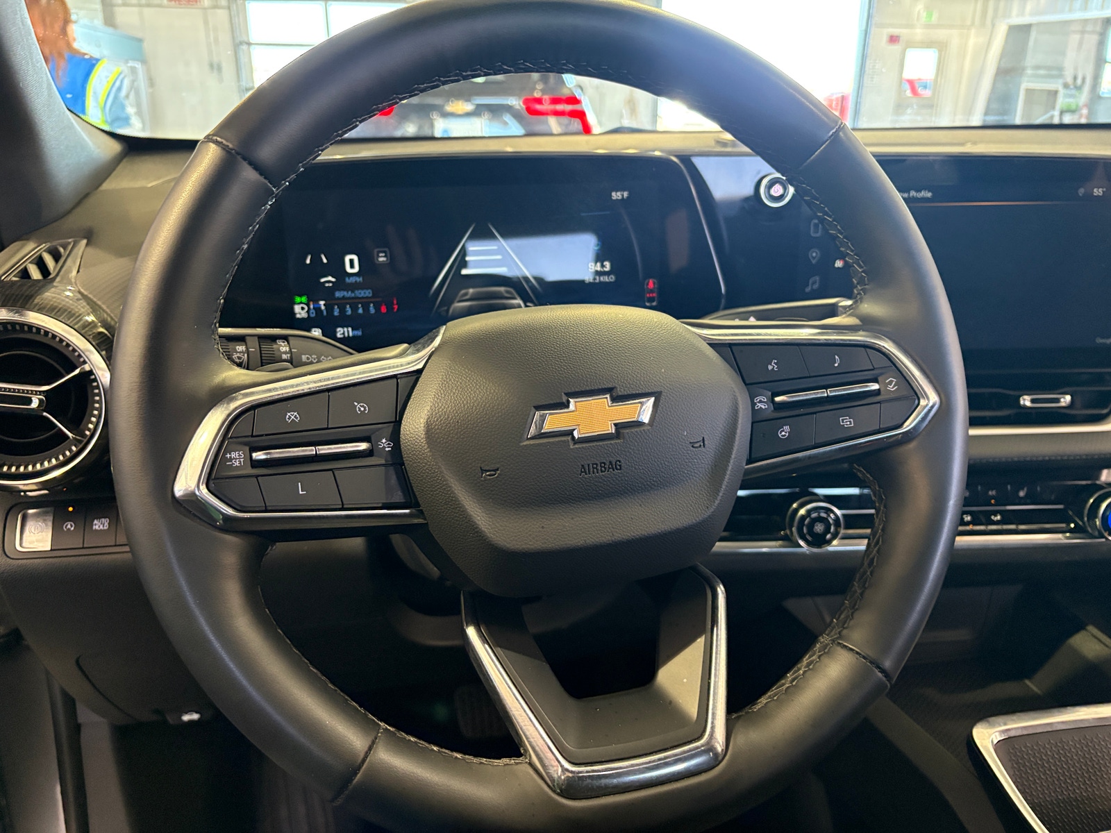 Thumbnail: 2025 Chevrolet Equinox - 5