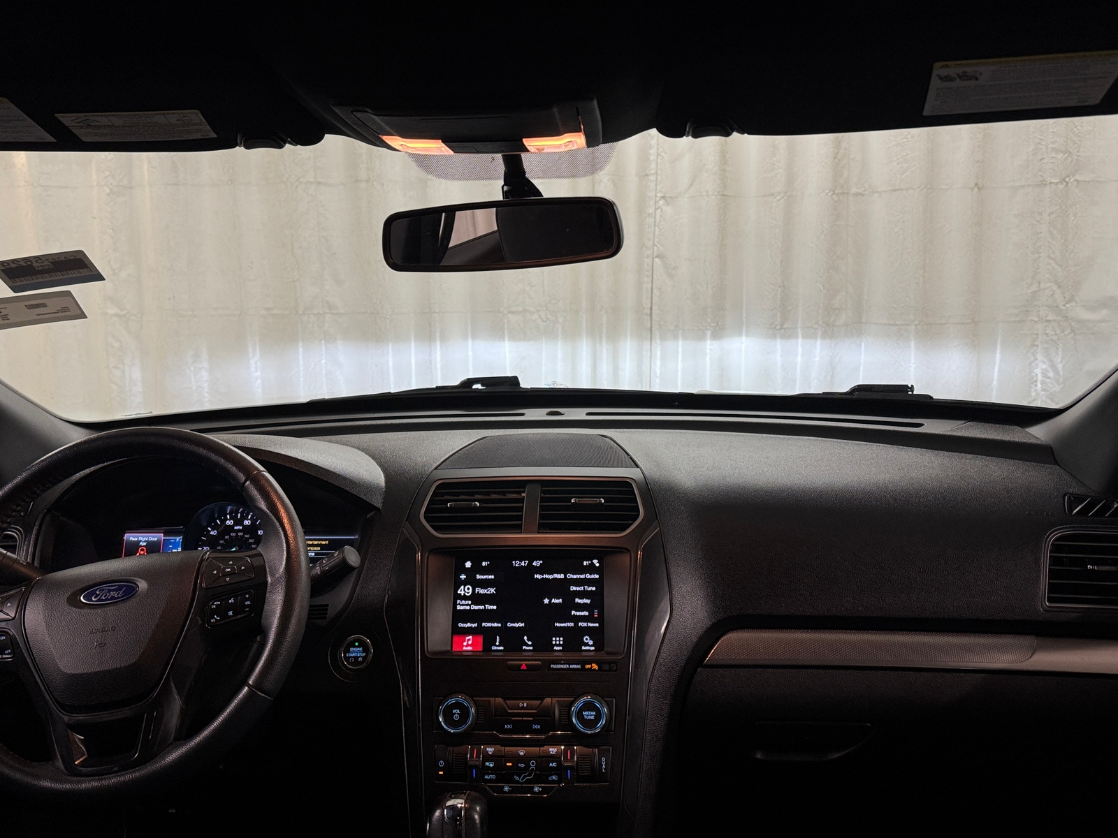 Thumbnail: 2019 Ford Explorer - 3