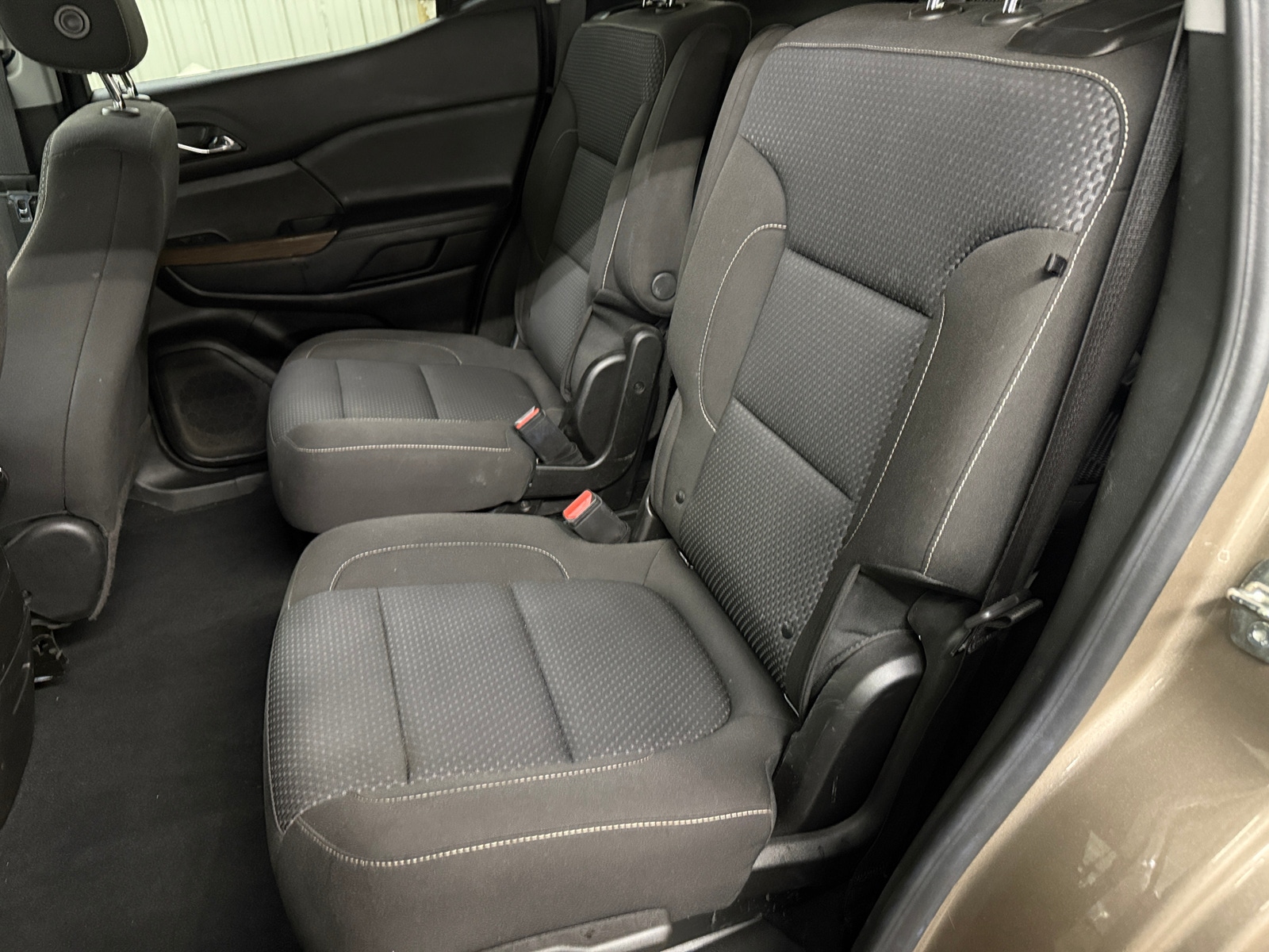 Thumbnail: 2023 GMC Acadia - 6