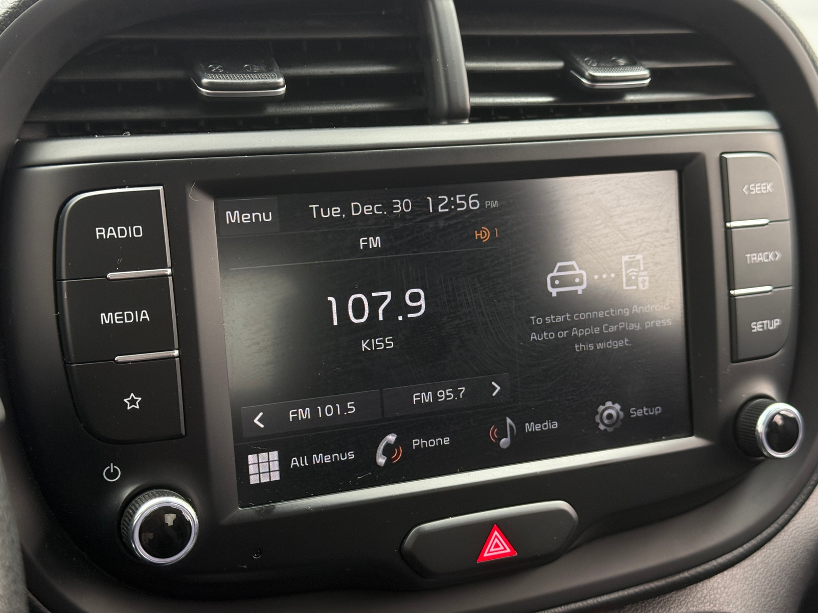 Thumbnail: 2023 Kia Soul - 4