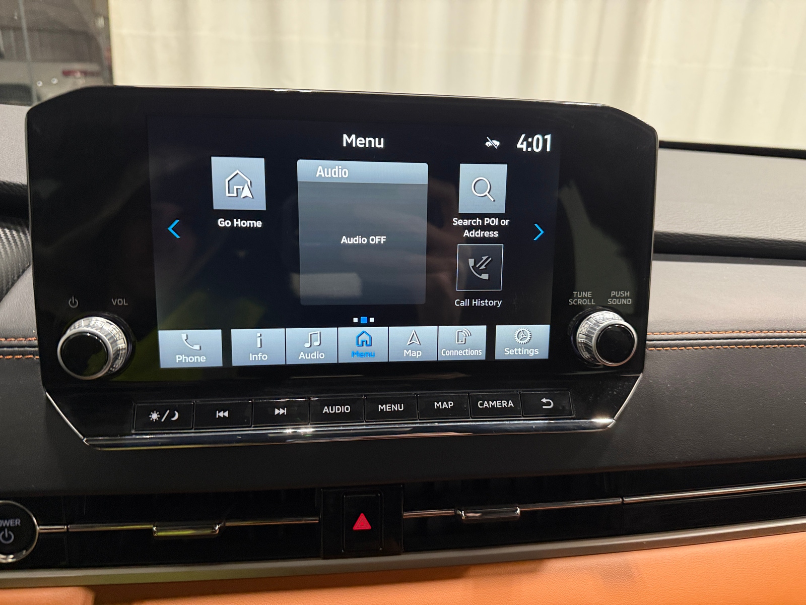 Thumbnail: 2023 Mitsubishi Outlander - 3