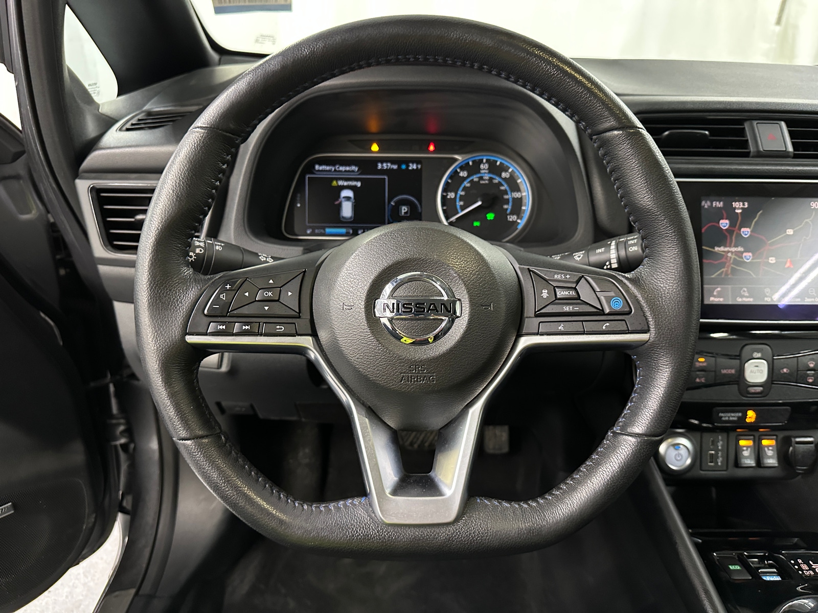 Thumbnail: 2021 Nissan Leaf - 4