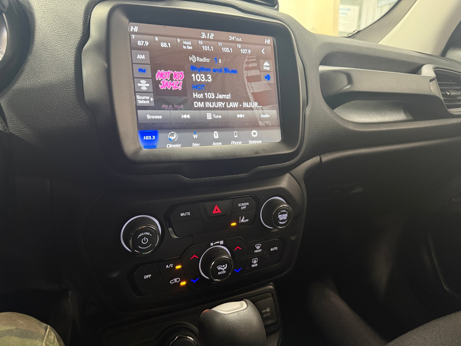 Thumbnail: 2023 Jeep Renegade - 4