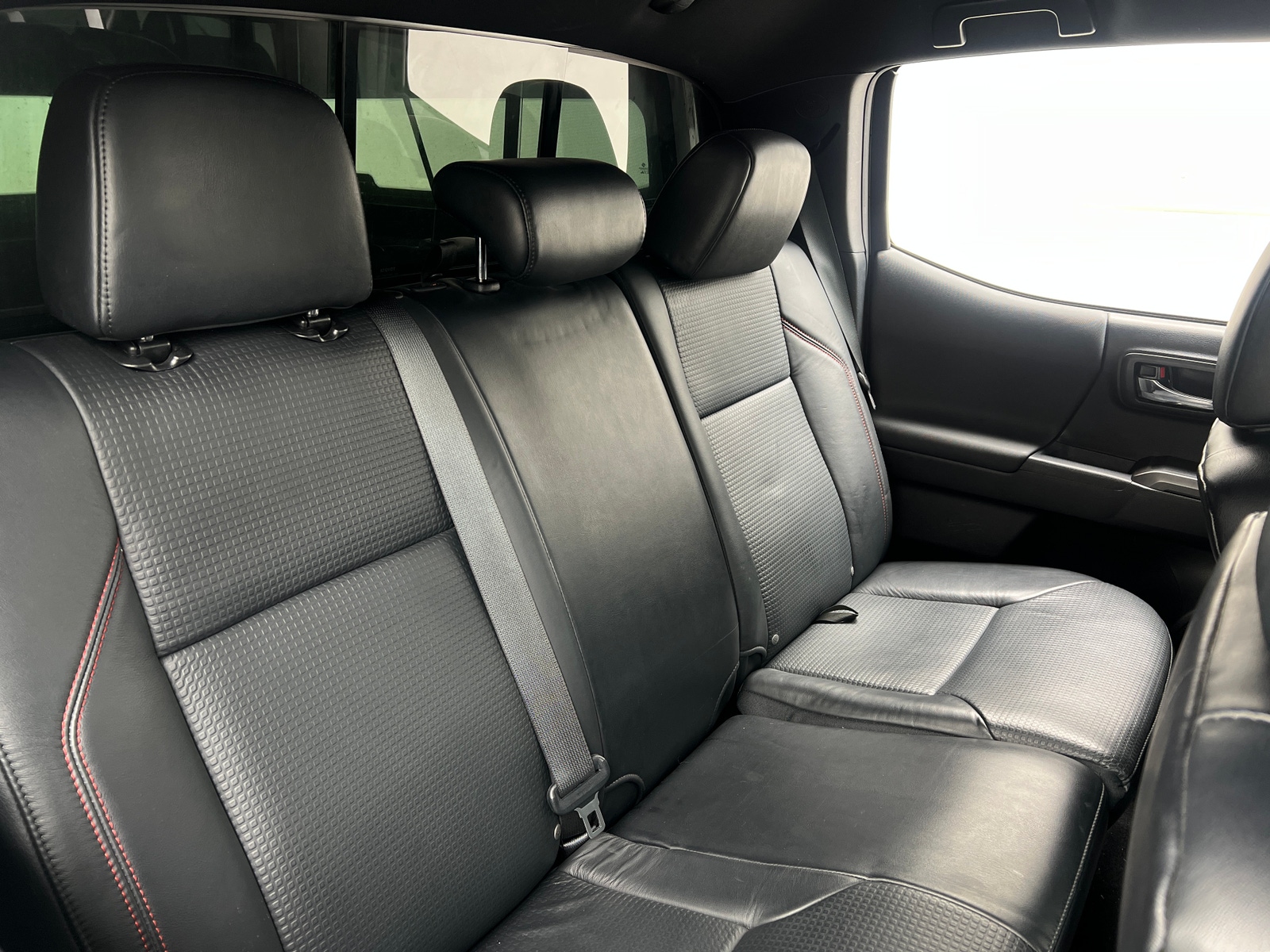 Thumbnail: 2018 Toyota Tacoma - 6