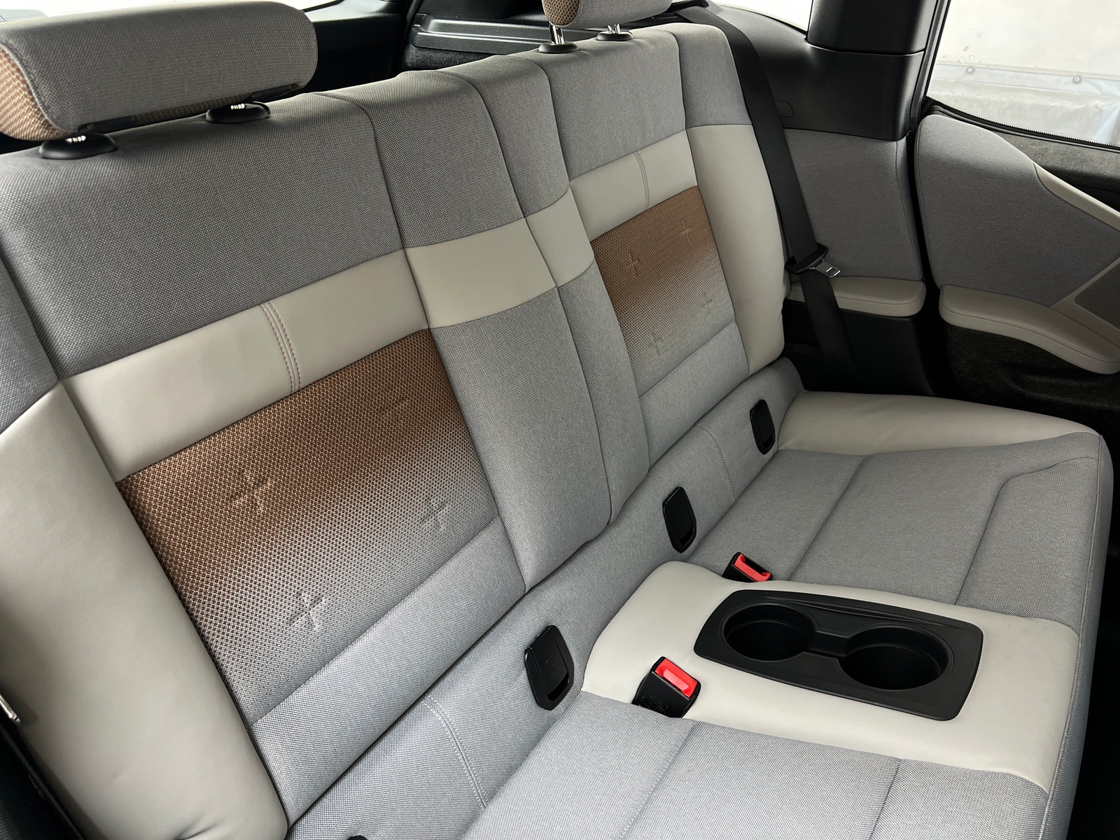 Thumbnail: 2021 BMW i3 - 6