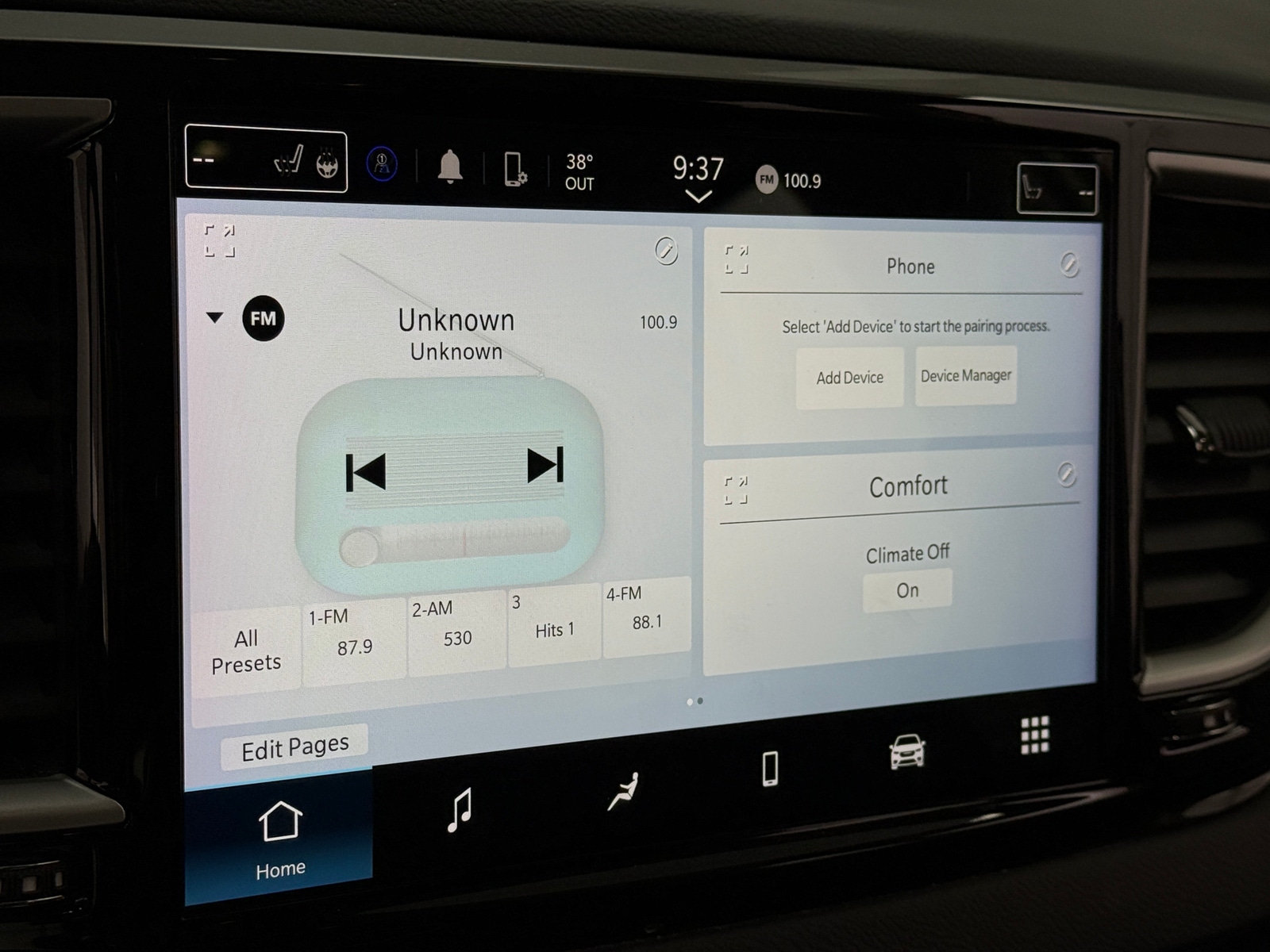 Thumbnail: 2024 Chrysler Pacifica - 3