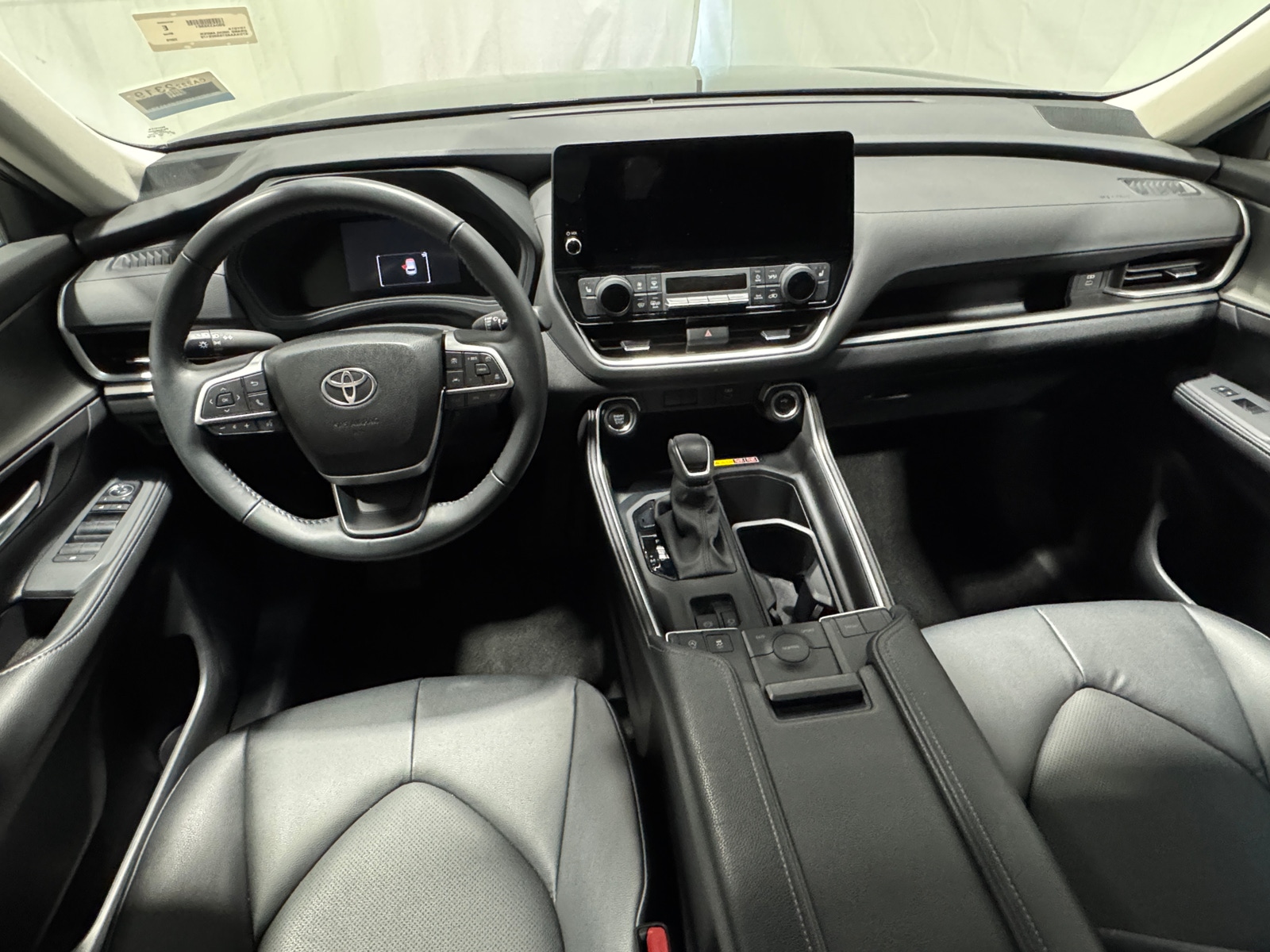 Thumbnail: 2025 Toyota Grand Highlander - 3