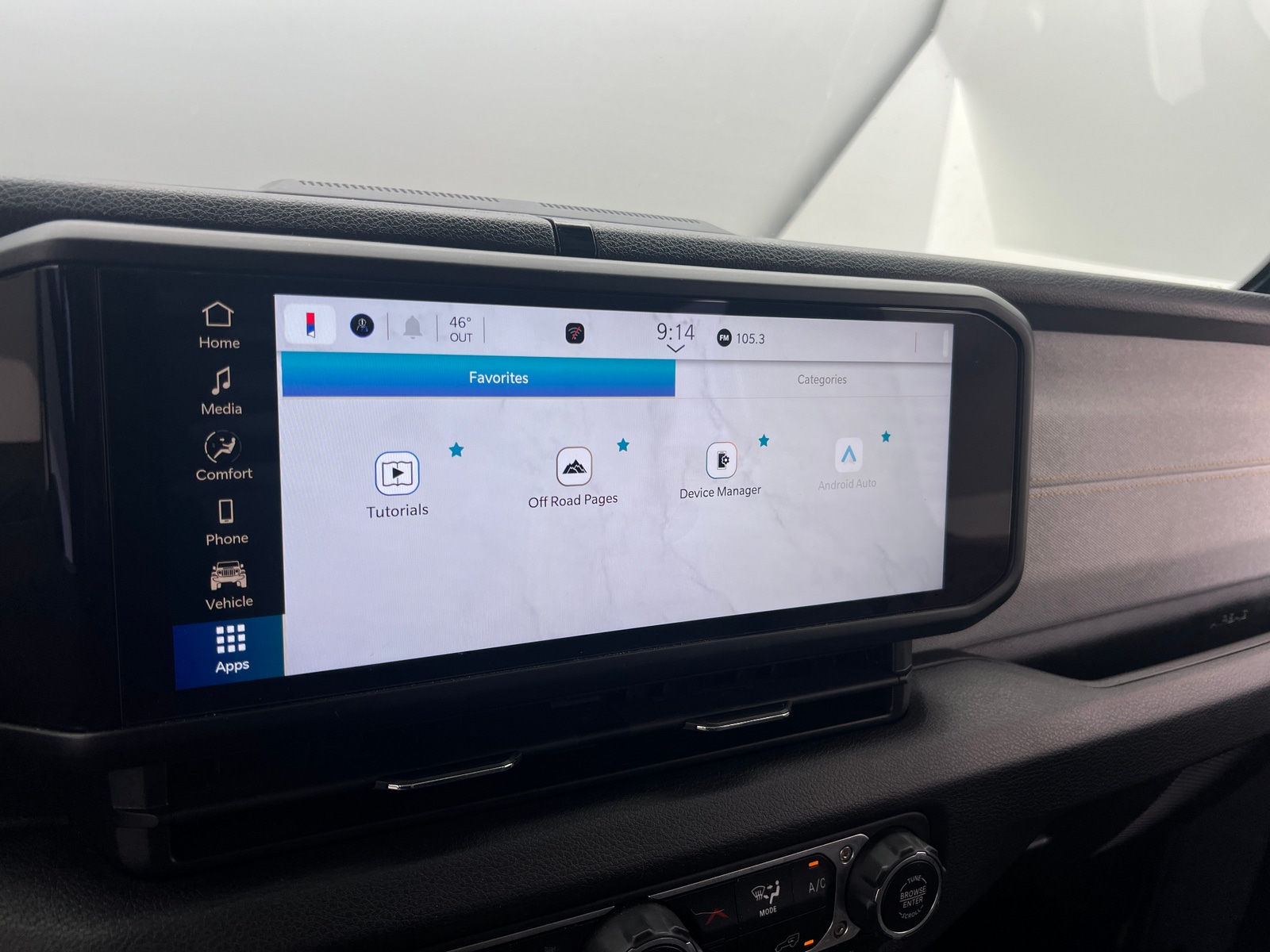 Thumbnail: 2025 Jeep Gladiator - 4