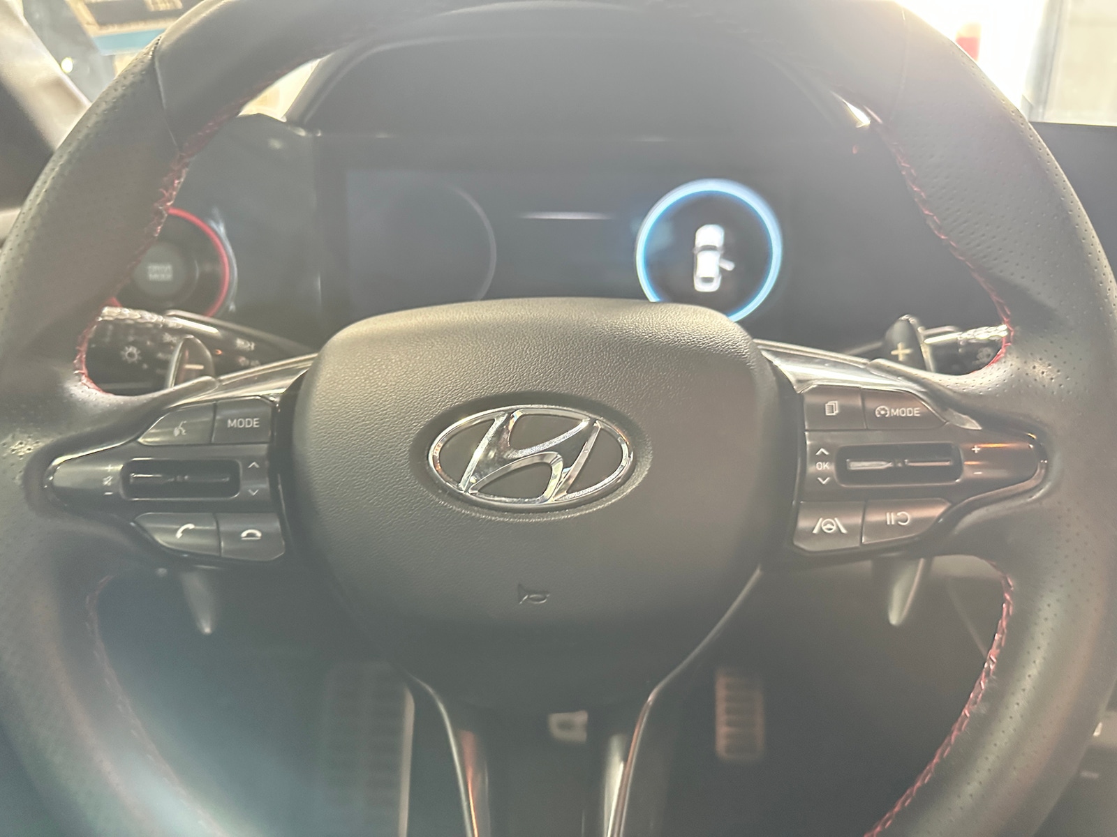 Thumbnail: 2023 Hyundai Elantra - 4