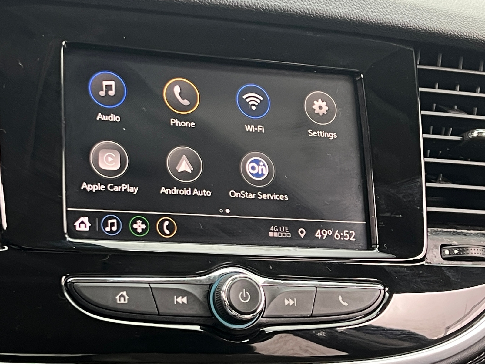 Thumbnail: 2022 Buick Encore - 4