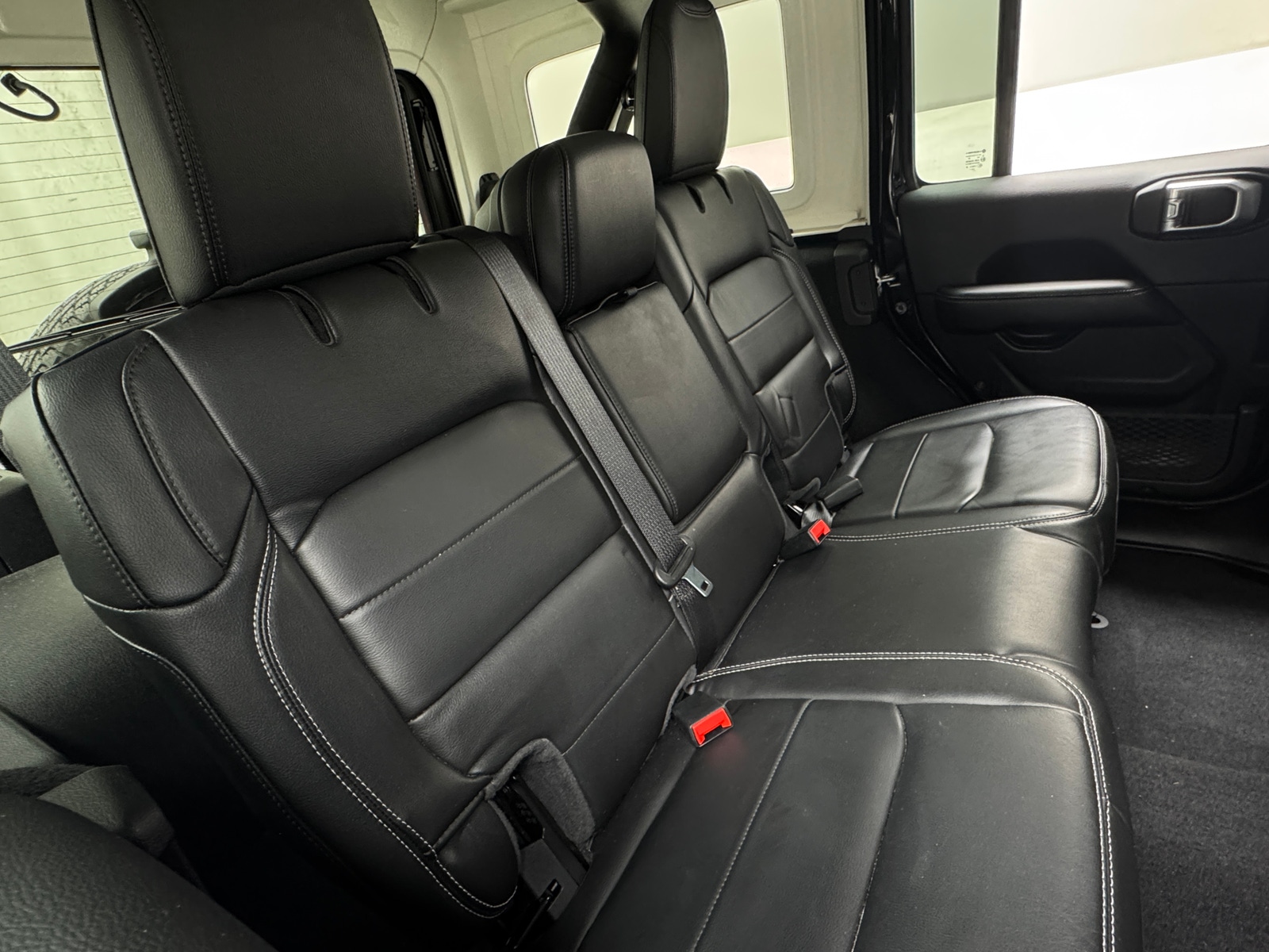 Thumbnail: 2020 Jeep Wrangler - 6