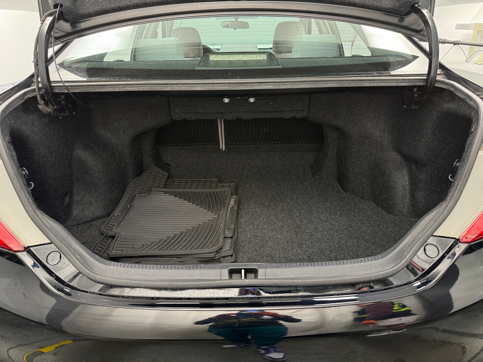 Thumbnail: 2012 Toyota Camry - 7