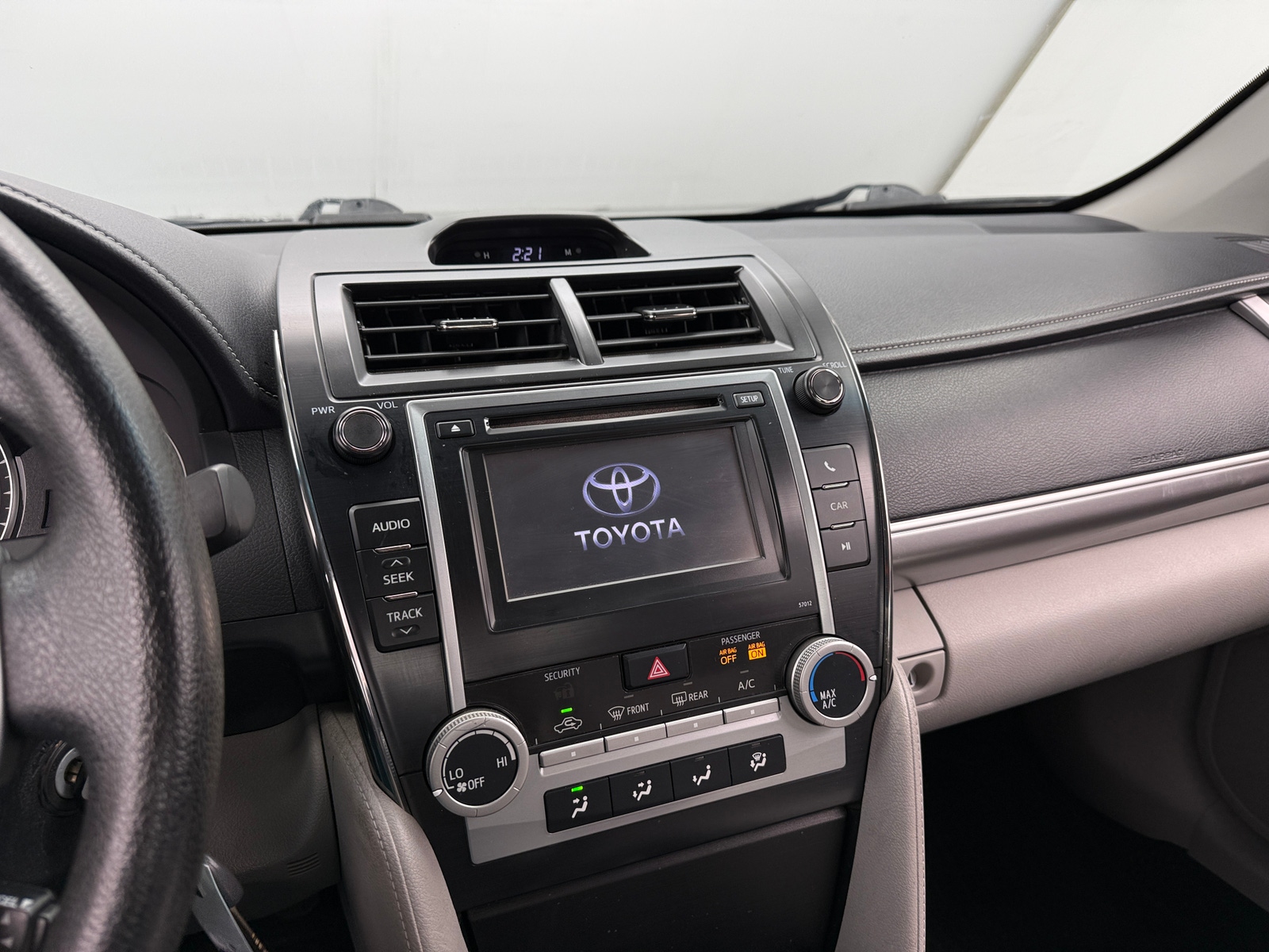 Thumbnail: 2012 Toyota Camry - 4