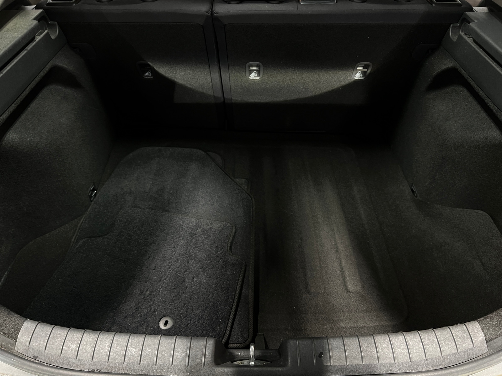 Thumbnail: 2018 Hyundai Ioniq - 7