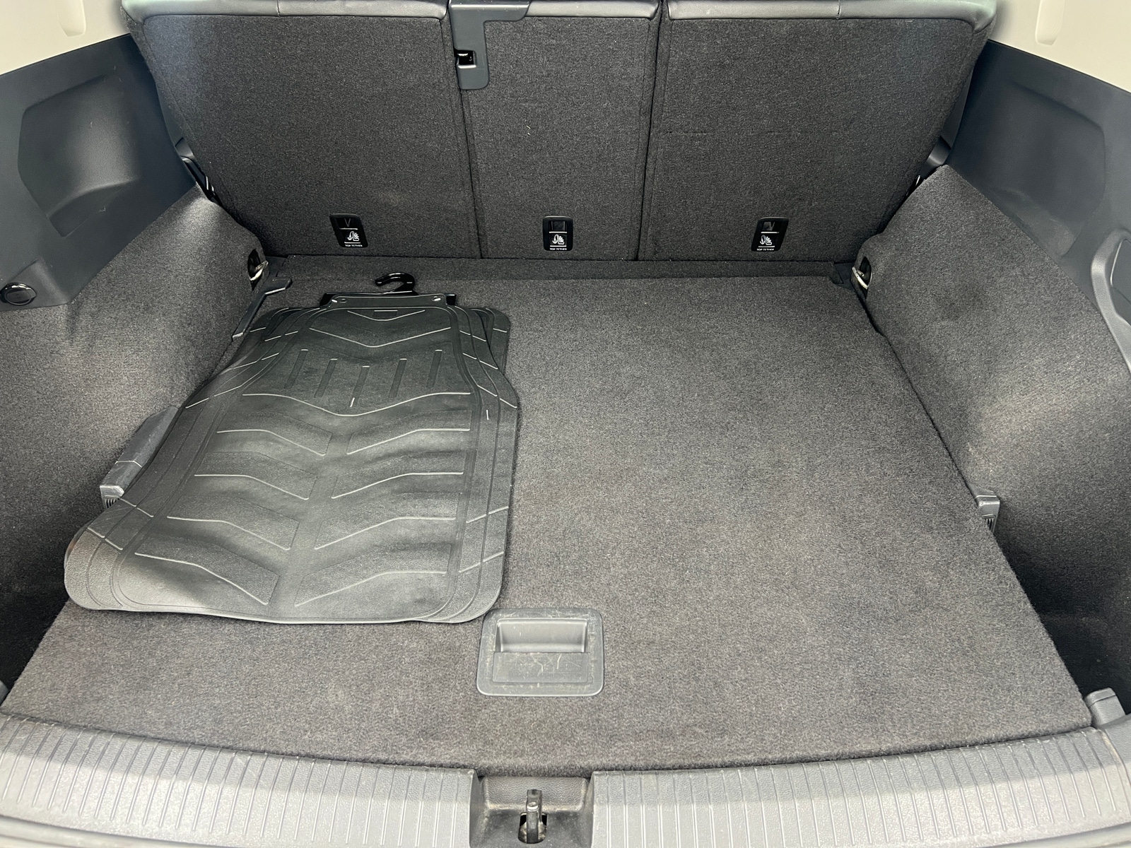 Thumbnail: 2021 Volkswagen Tiguan - 6