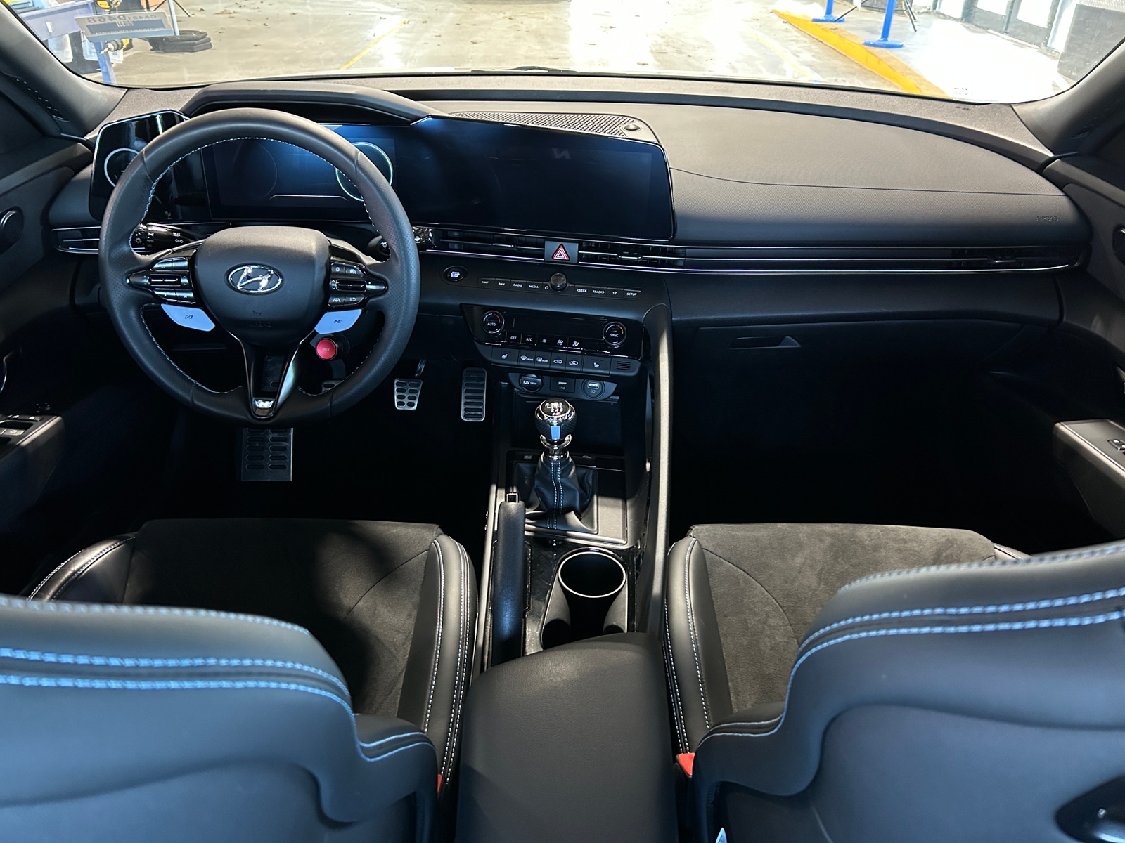 Thumbnail: 2023 Hyundai Elantra - 2