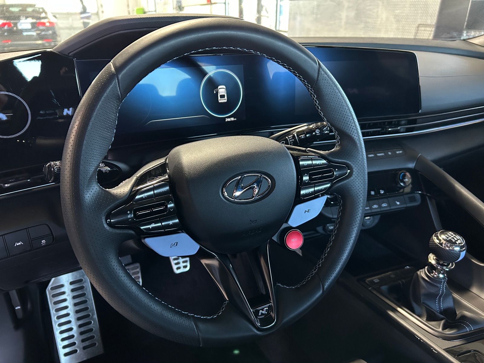 Thumbnail: 2023 Hyundai Elantra - 4