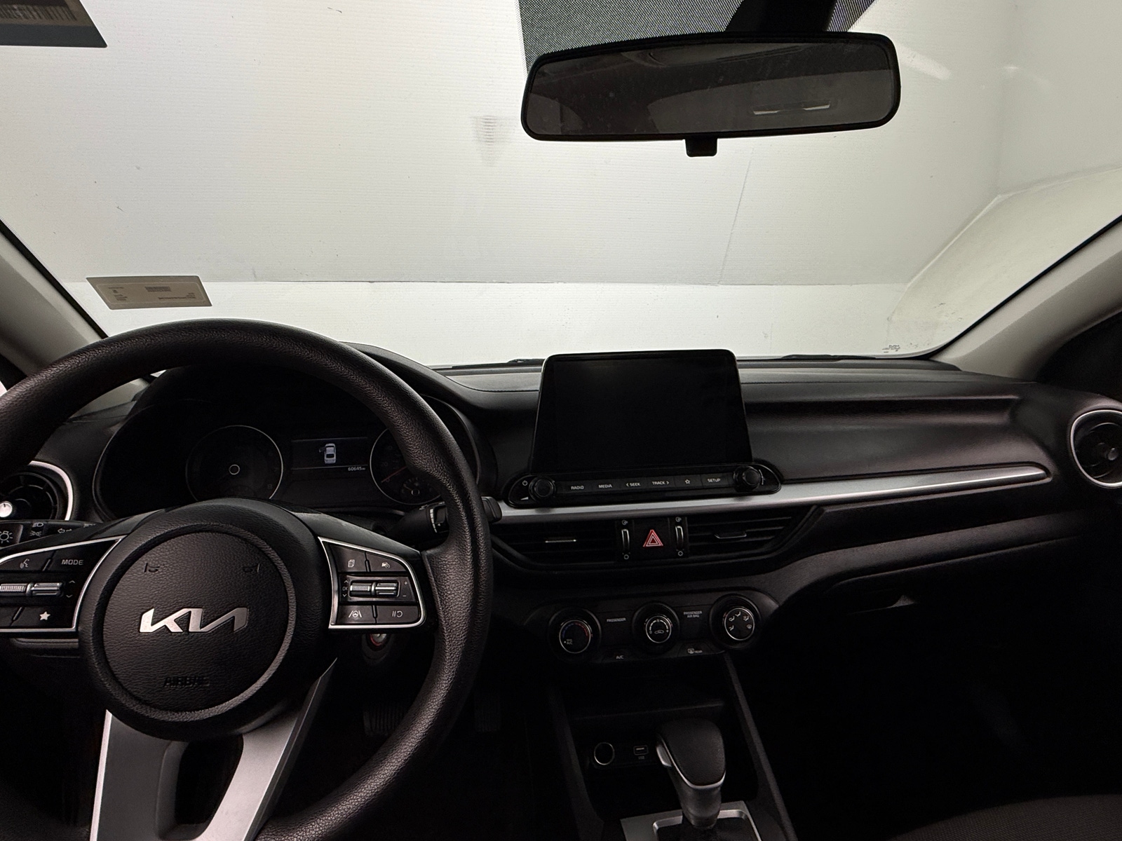 Thumbnail: 2023 Kia Forte - 3