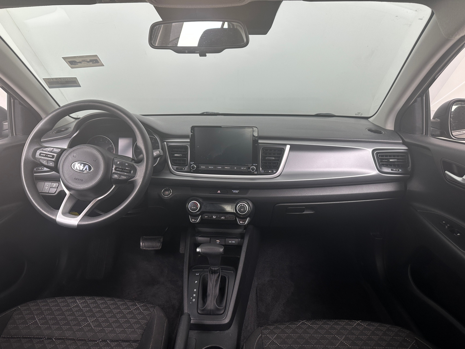 Thumbnail: 2021 Kia Rio - 3