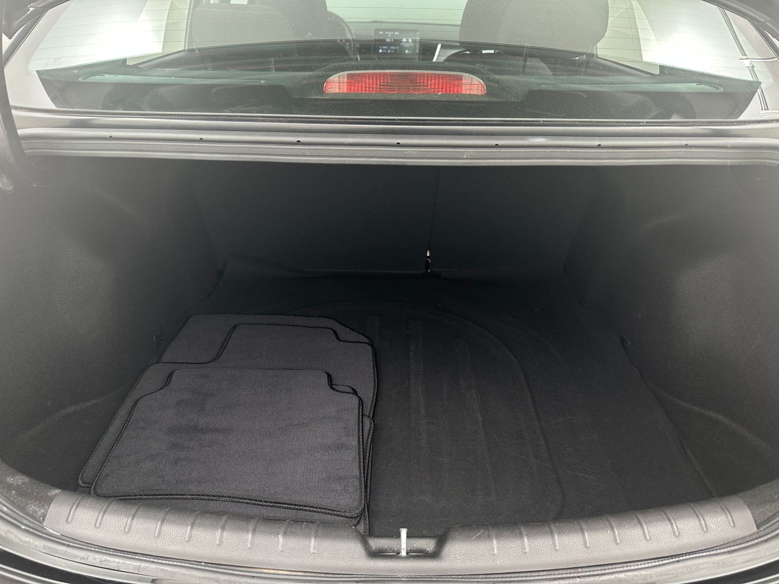 Thumbnail: 2021 Kia Rio - 7