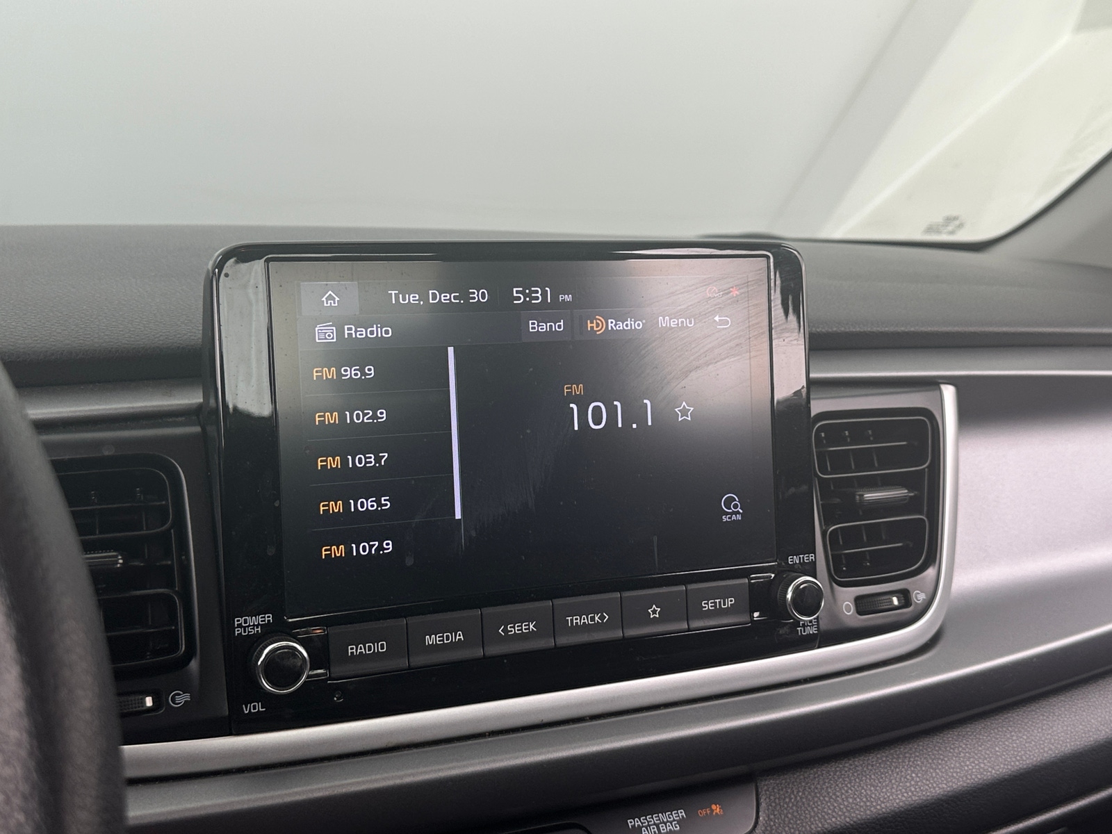 Thumbnail: 2021 Kia Rio - 4