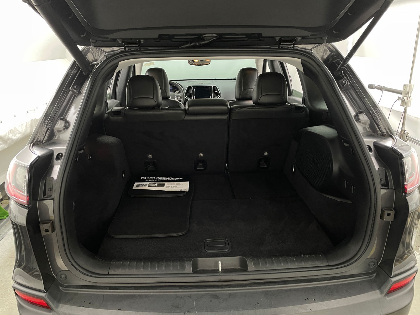 Thumbnail: 2021 Jeep Cherokee - 6