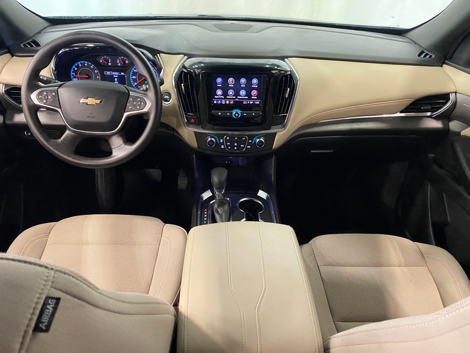 Thumbnail: 2023 Chevrolet Traverse - 3