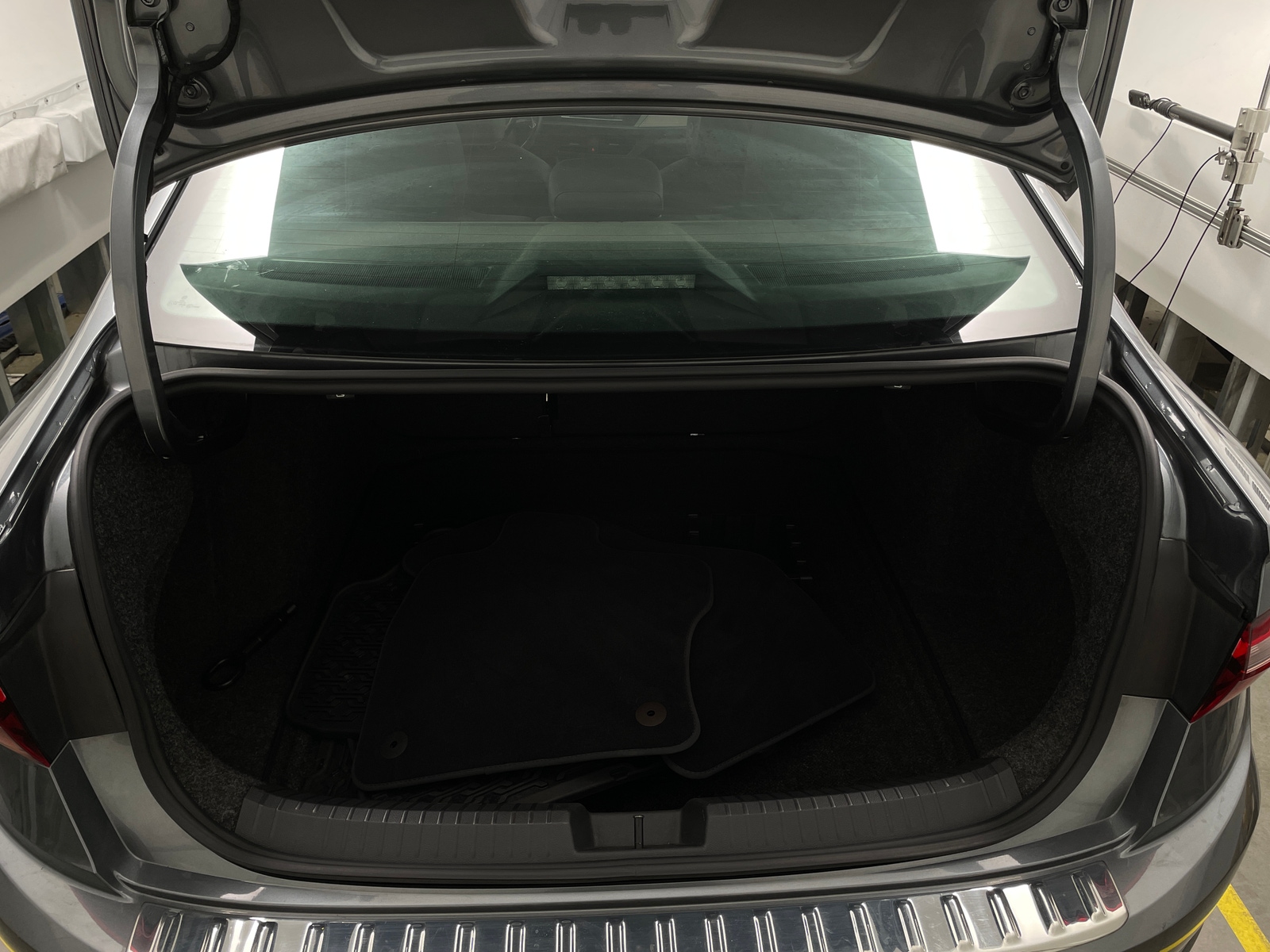 Thumbnail: 2019 Volkswagen Jetta - 7