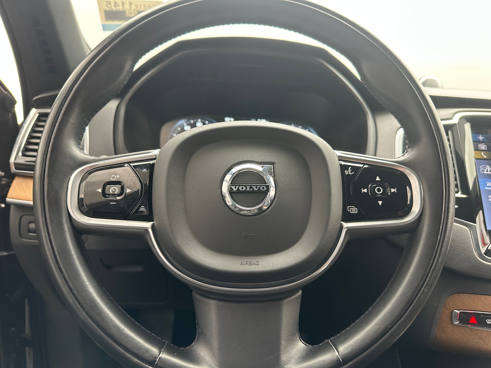 Thumbnail: 2020 Volvo XC90 - 4