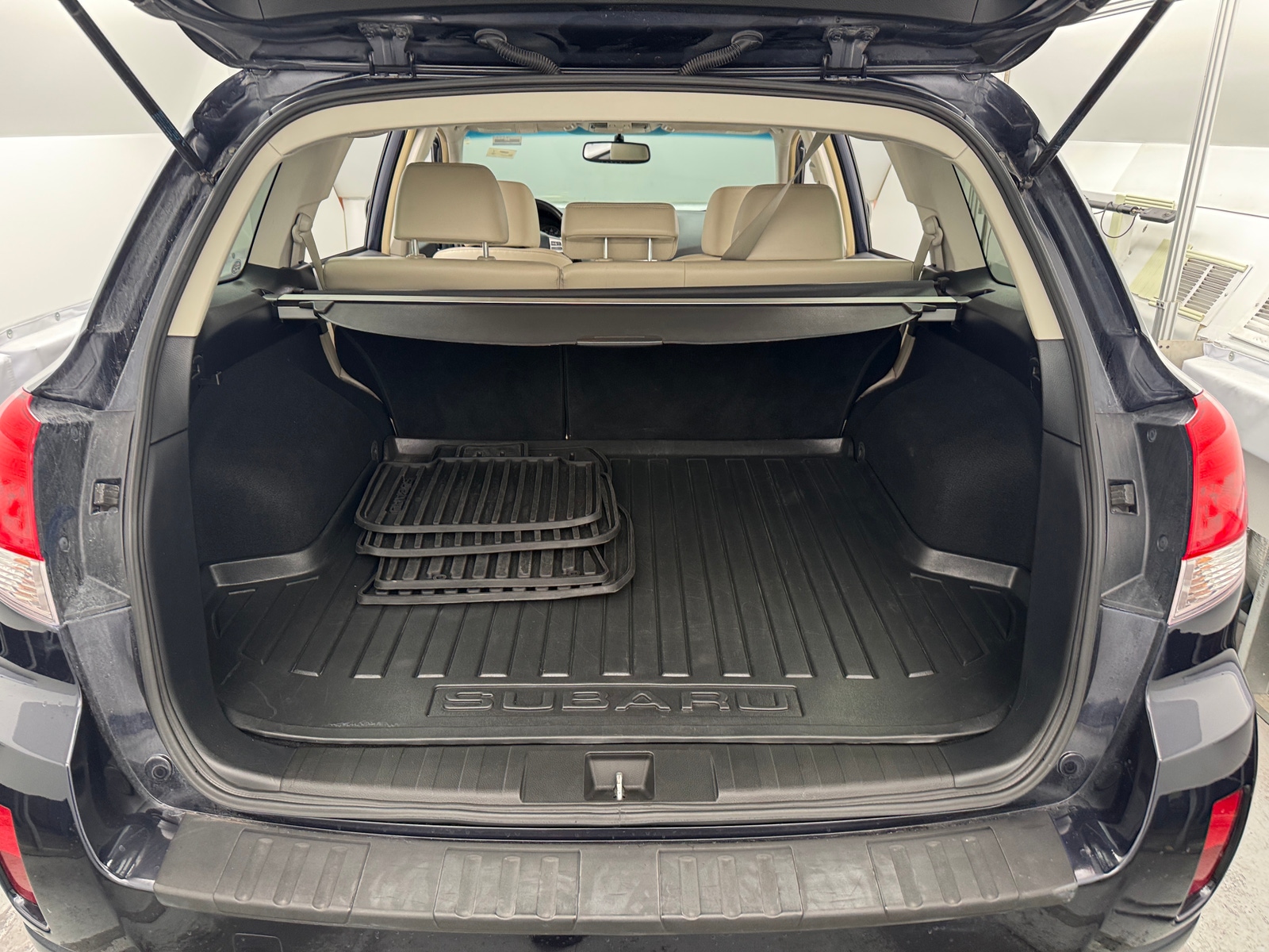 Thumbnail: 2012 Subaru Outback - 6