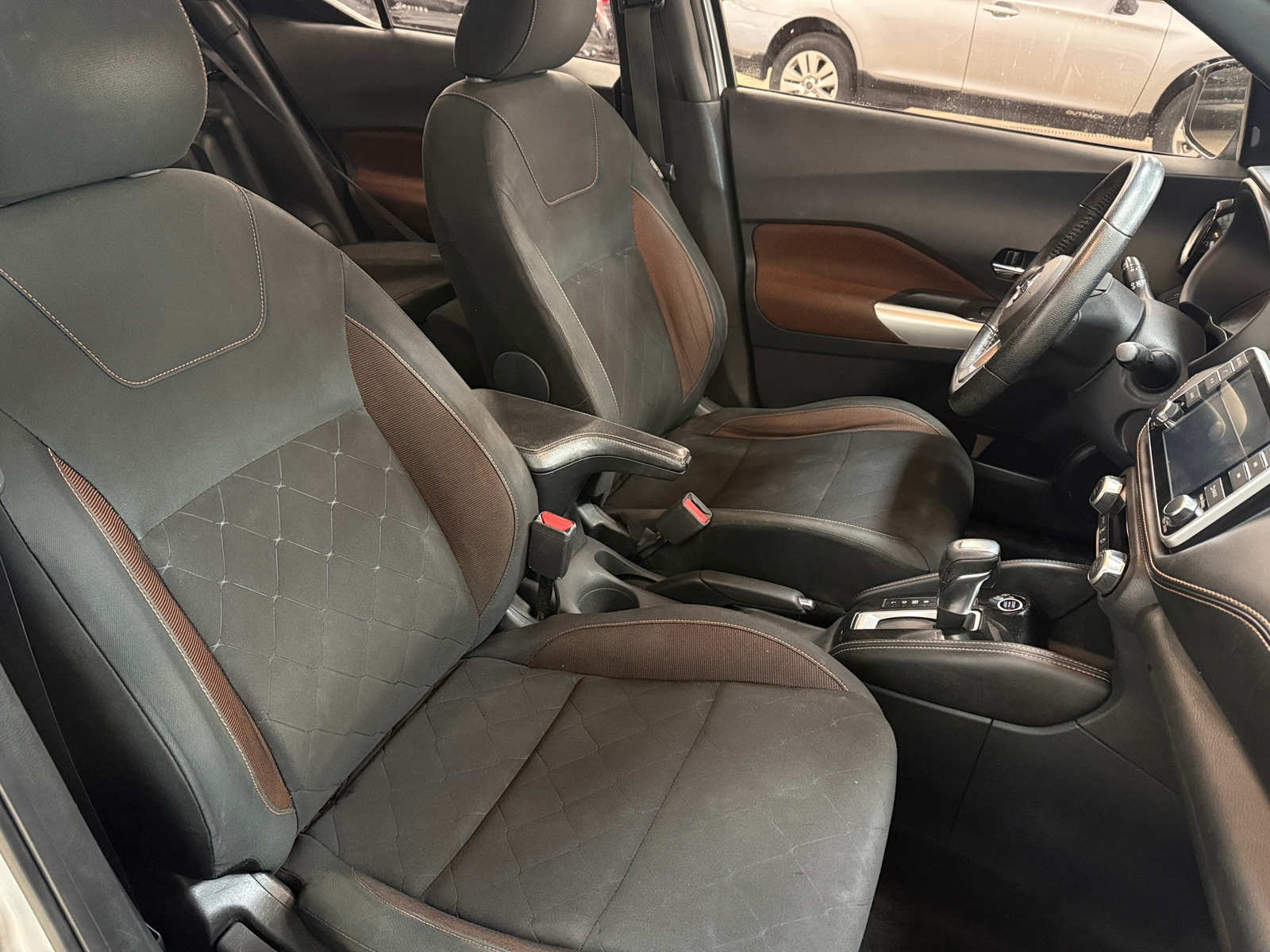 Thumbnail: 2019 Nissan Kicks - 2