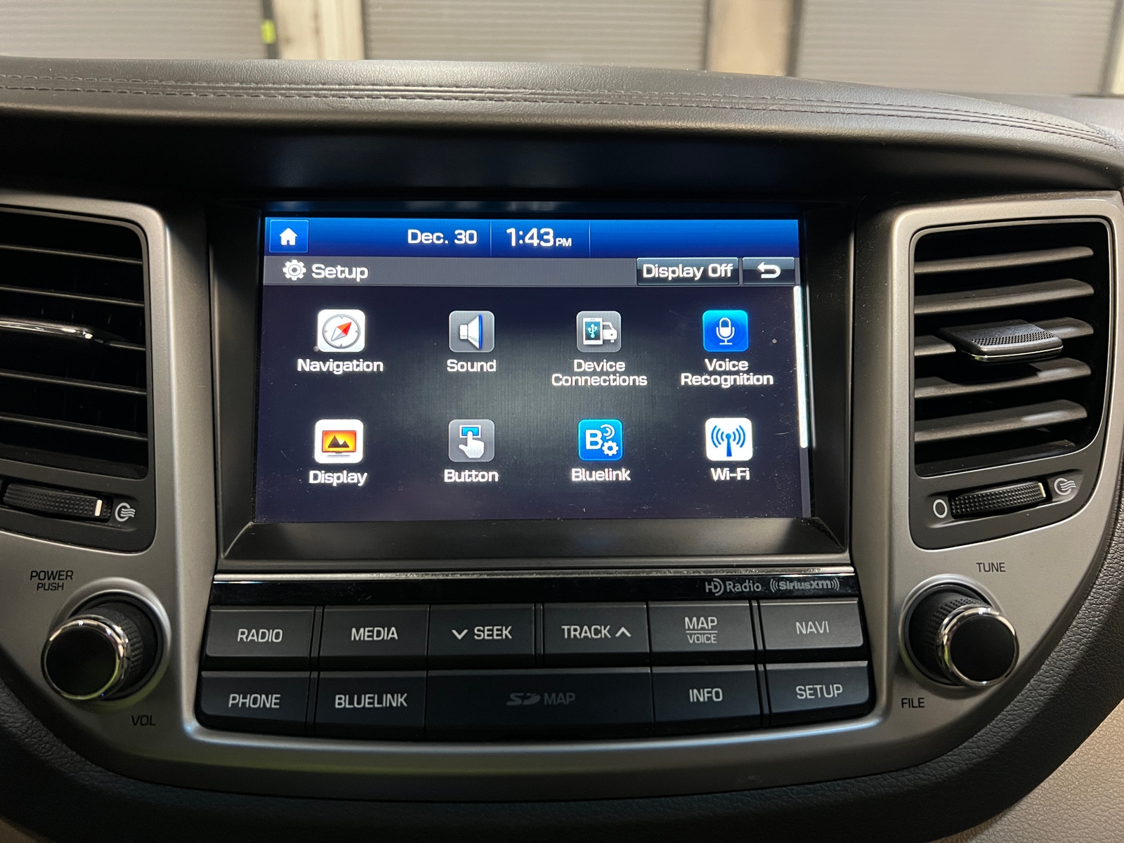 Thumbnail: 2016 Hyundai Tucson - 3