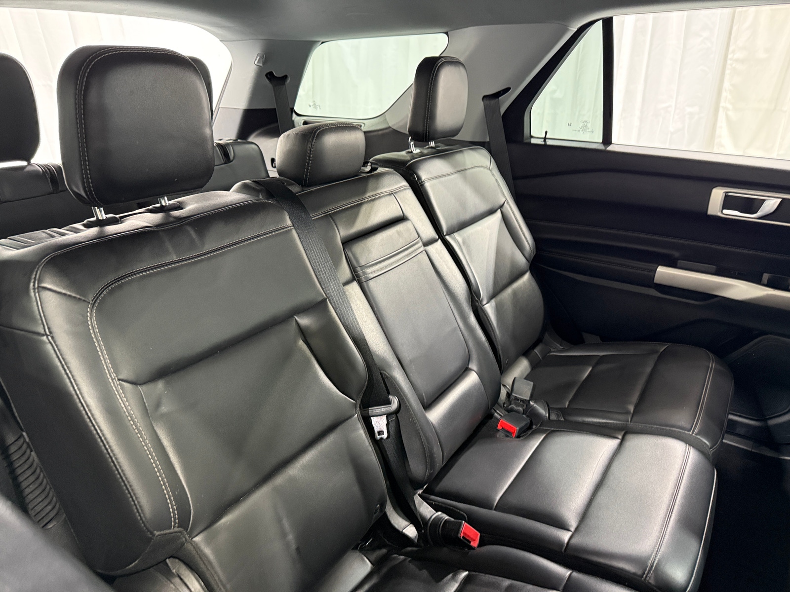 Thumbnail: 2022 Ford Explorer - 6