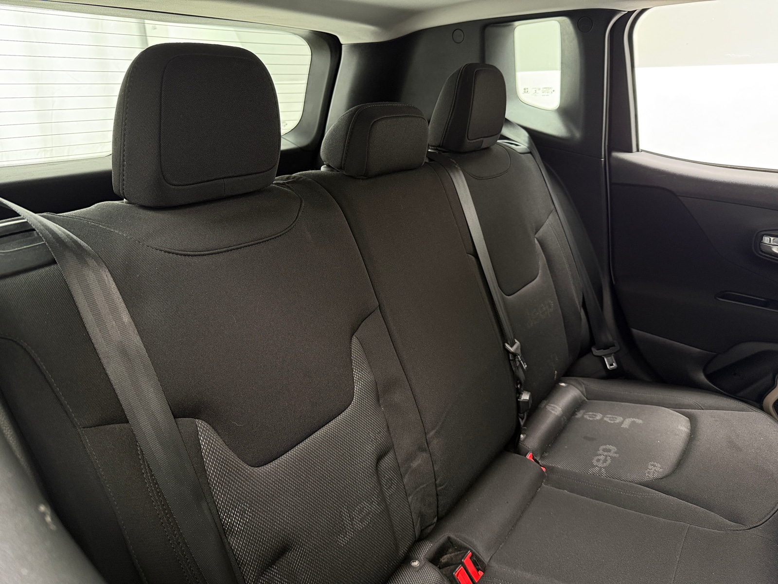 Thumbnail: 2015 Jeep Renegade - 6