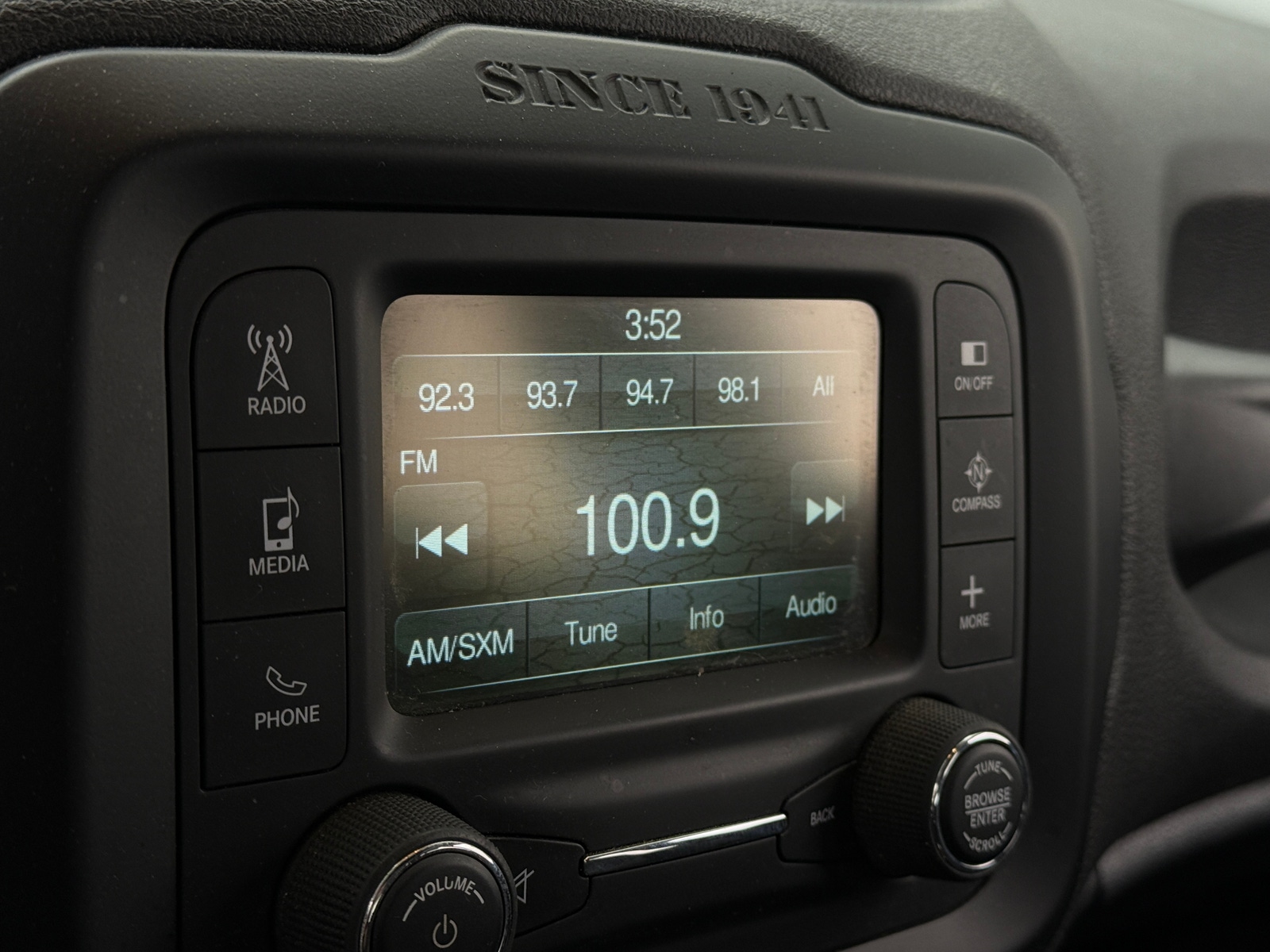 Thumbnail: 2015 Jeep Renegade - 4