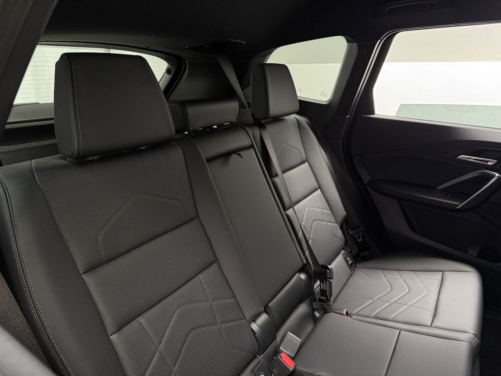 Thumbnail: 2025 BMW X1 - 5