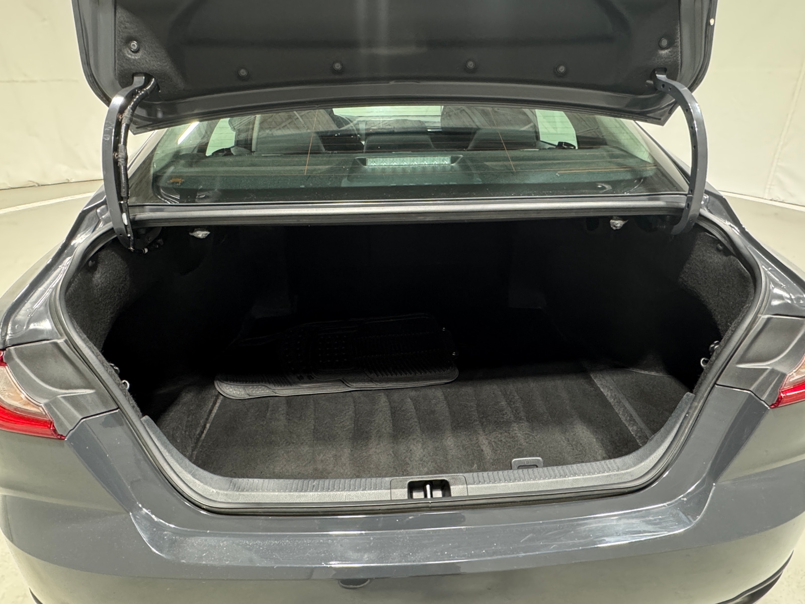 Thumbnail: 2025 Toyota Camry - 7