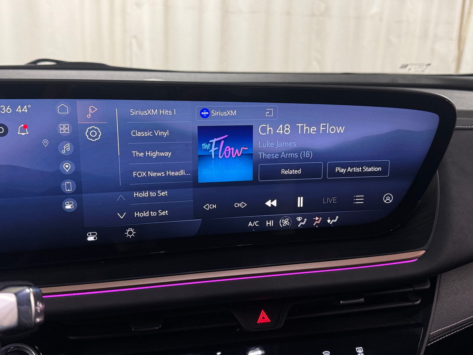 Thumbnail: 2024 Buick Envision - 3