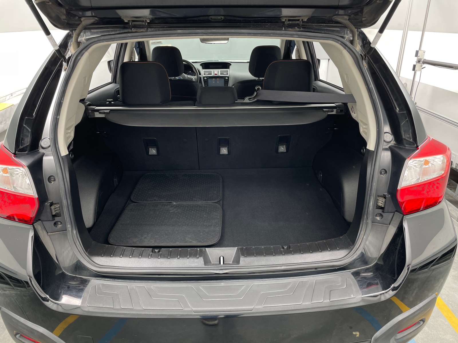 Thumbnail: 2017 Subaru Crosstrek - 7