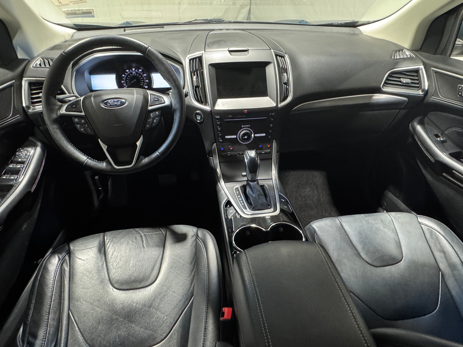 Thumbnail: 2016 Ford Edge - 2