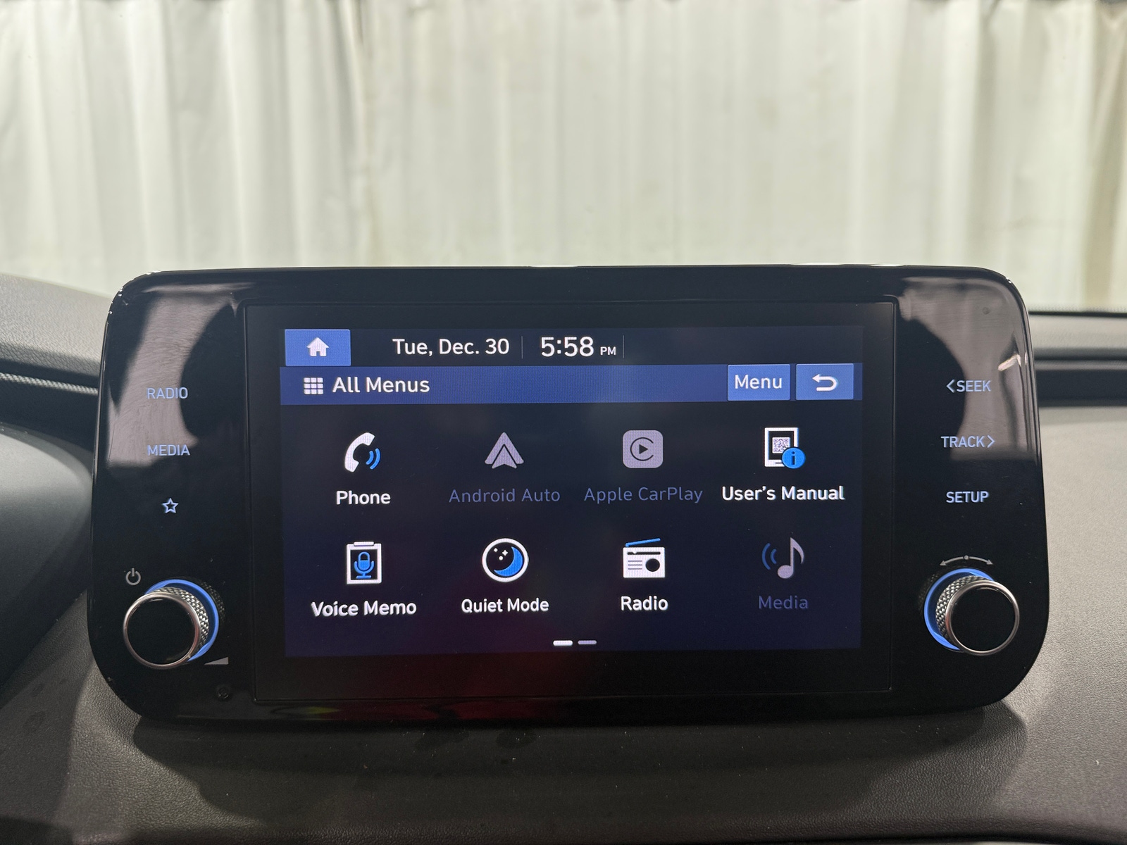 Thumbnail: 2022 Hyundai Santa Fe - 4